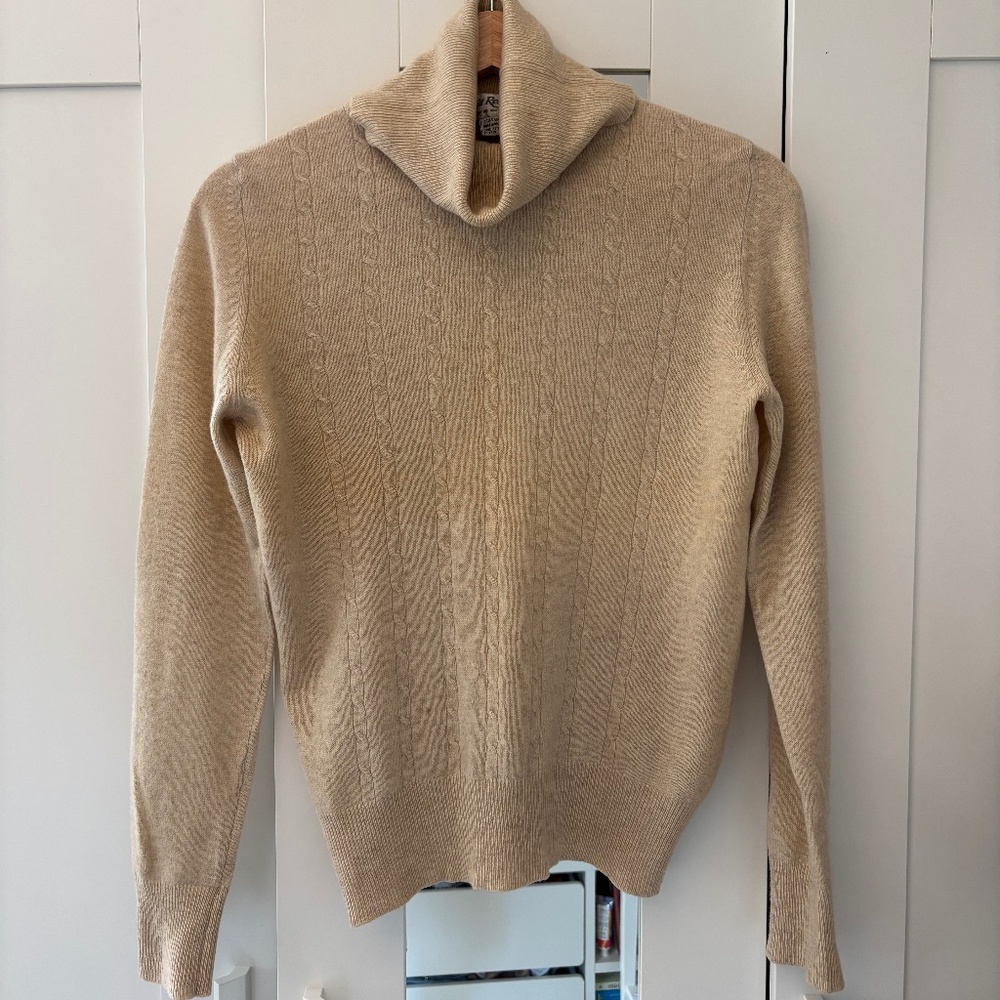 Vintage Holt Renfrew 100% Cashmere Turtleneck